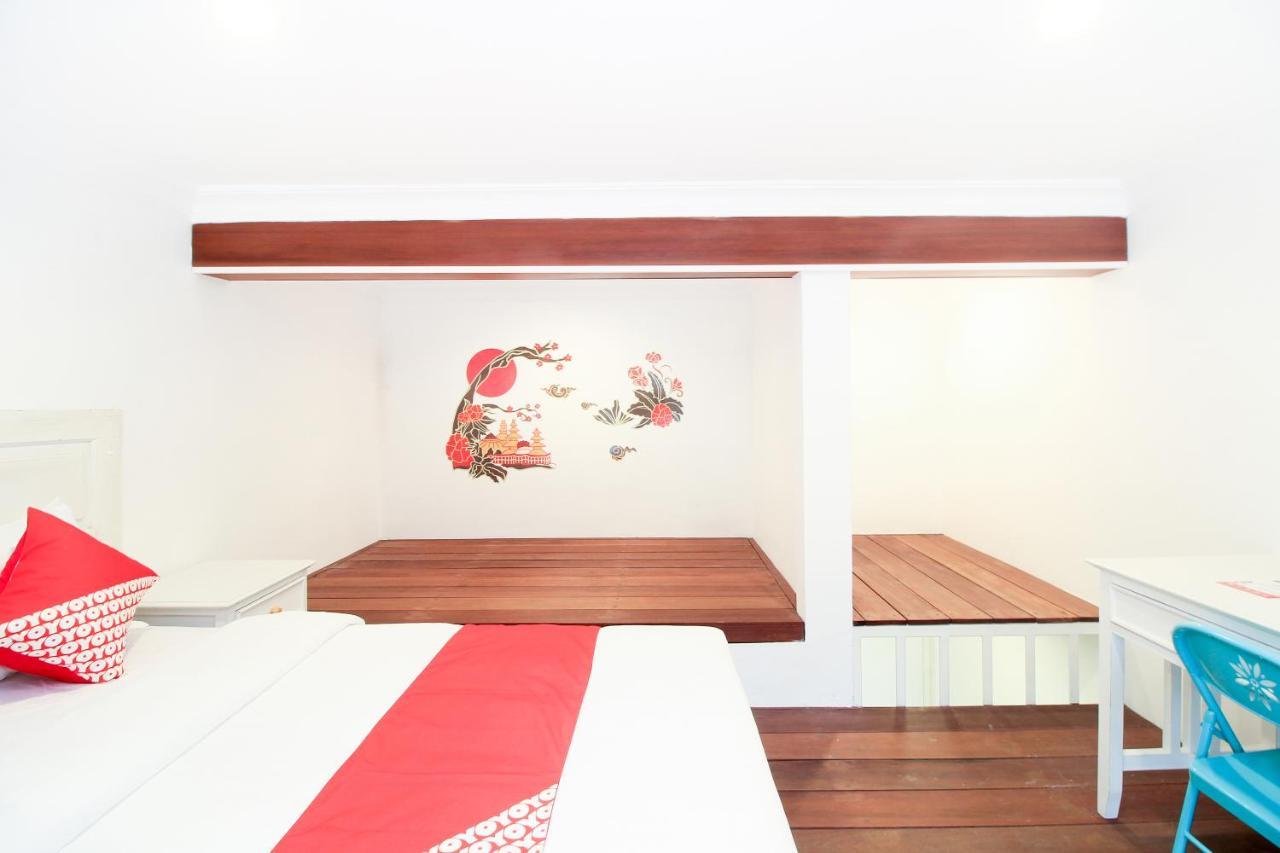 Oyo 204 Blessing Residence Surabaya Buitenkant foto