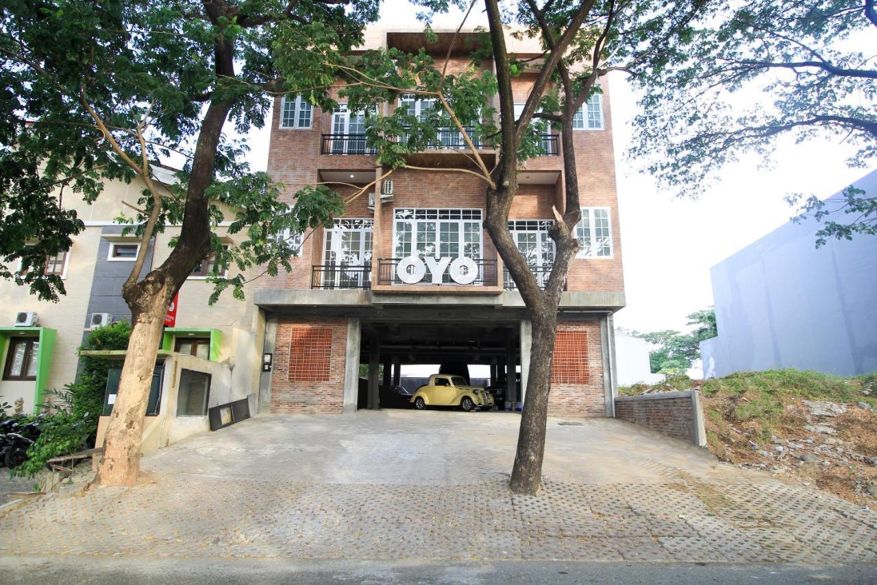 Oyo 204 Blessing Residence Surabaya Buitenkant foto